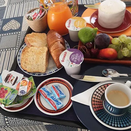 La Terrazza Nocleg ze śniadaniem 2*
